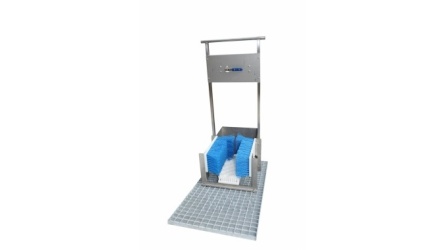 boots_cleaner_175907420