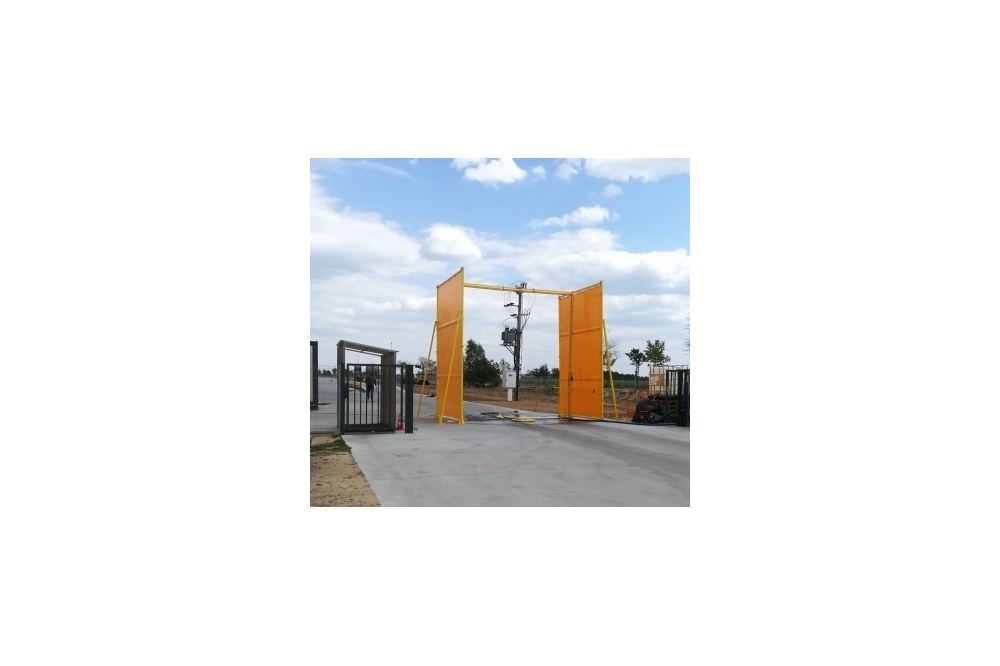 UNIDOZ Disinfection Gate SHIELD – Wind Protection for Biosecurity ...